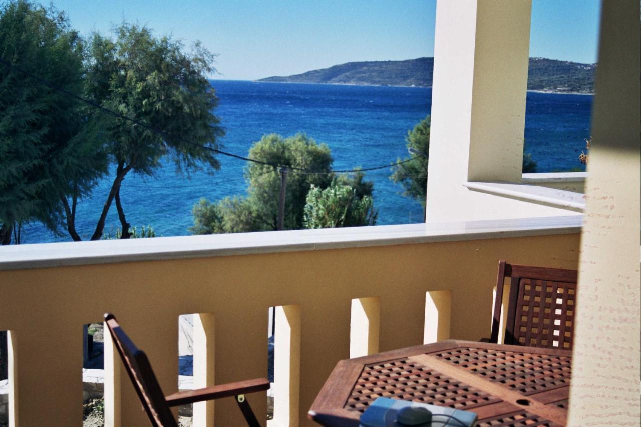 Sea Breeze Apartments Chios Monolia 部屋 写真